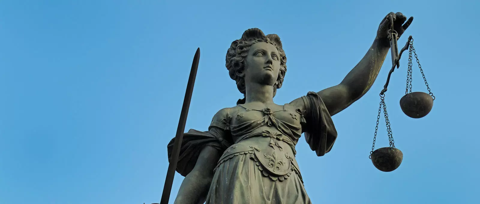 How To Choose the Right Contingency Attorney For Your Case 